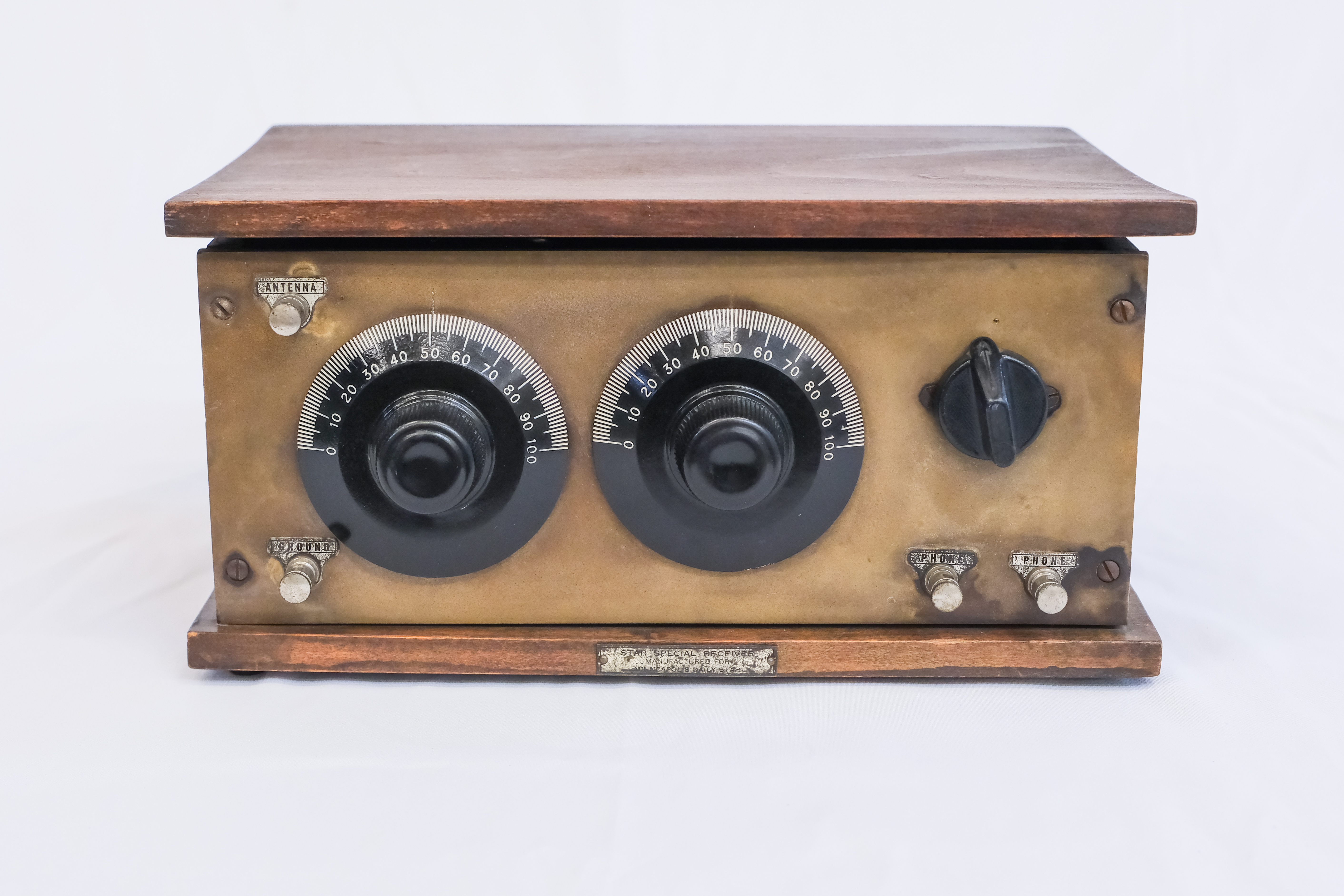 two dial battery set radio
